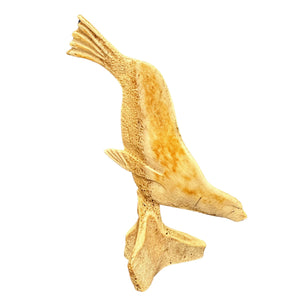 Scapula Seal Figurine