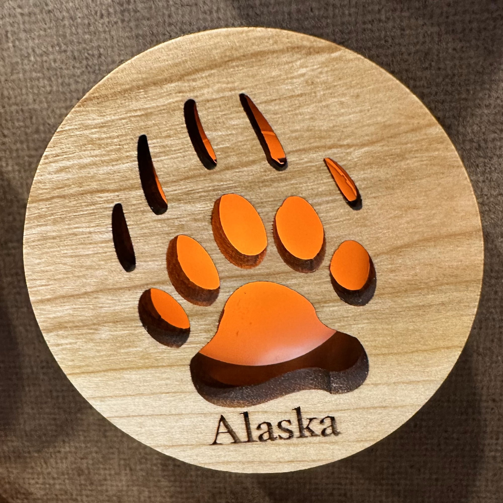 Alaska Bear Claw Glow Light